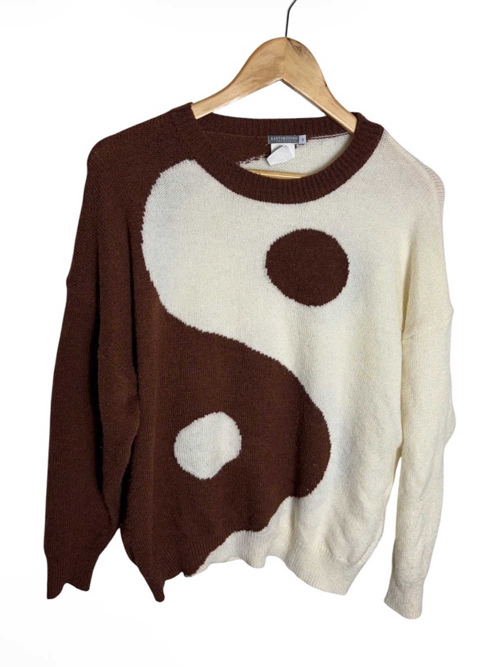 Earthbound trading brown & cream yin yang symbol crew neck oversized sweater S